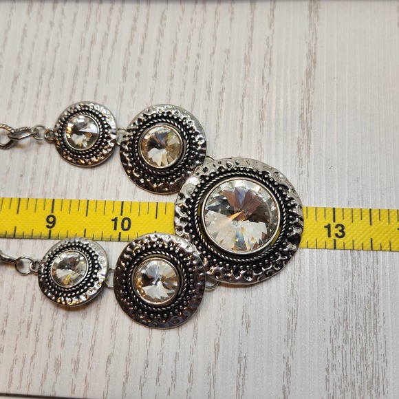 Hammered Medallion Rhinestone Silver Tone Chain Necklace Statement Jewelry - Picture 5 of 6
